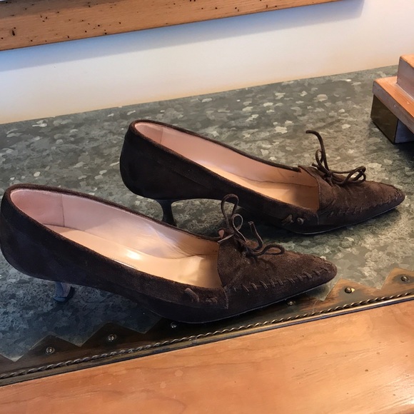 Manikin Blahnik Kitten Suede Heels - Picture 5 of 7